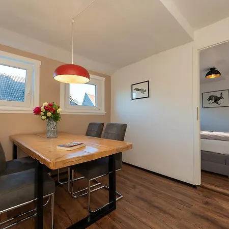 Hahne Apartment *